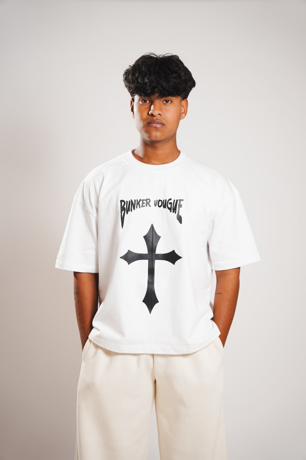 BUNKERVOGUE - CROSS T-SHIRT